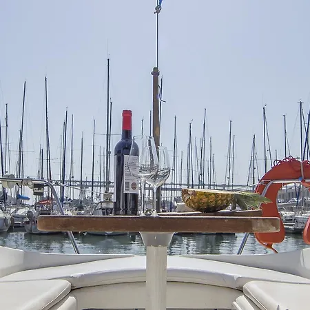 Sailboat Lovely Experience Πλωτό κατάλυμα *